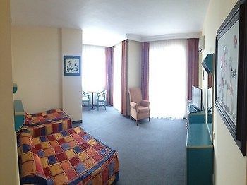 Angel Beach Hotel Tosmur 외부 사진